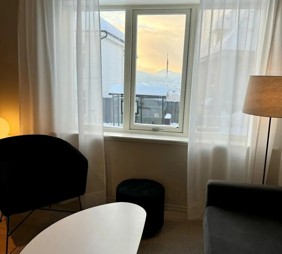 Large Apartment 1 Kilometer To Bryggen Bergen